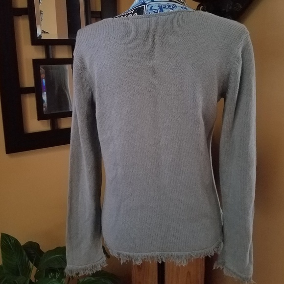 LIZ CLAIBORNE GRAY FRINGE SWEATER - Picture 4 of 8